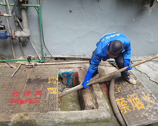 沔城回族镇清掏化粪池